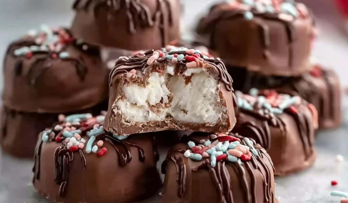 : Easy Cool Whip Candy Recipe with creamy chocolate shell and festive sprinkles